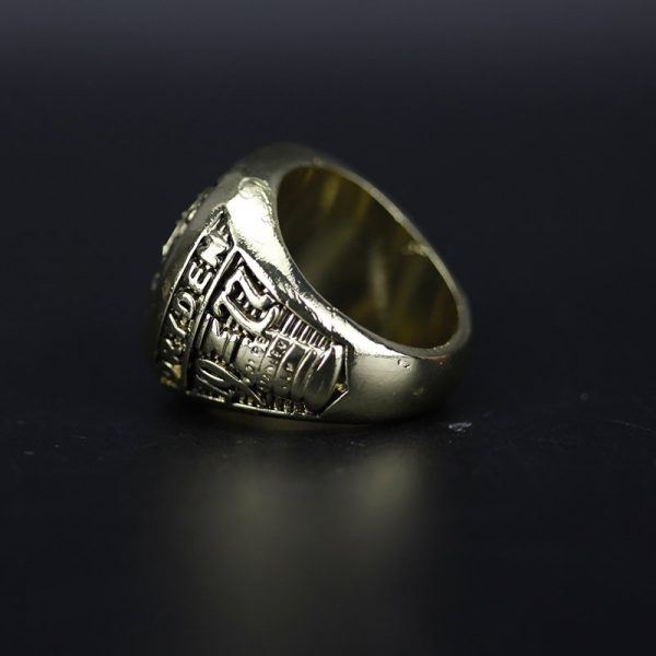 Montreal Canadiens 1977 Ken Dryden NHL Special Stanley Cup championship ring