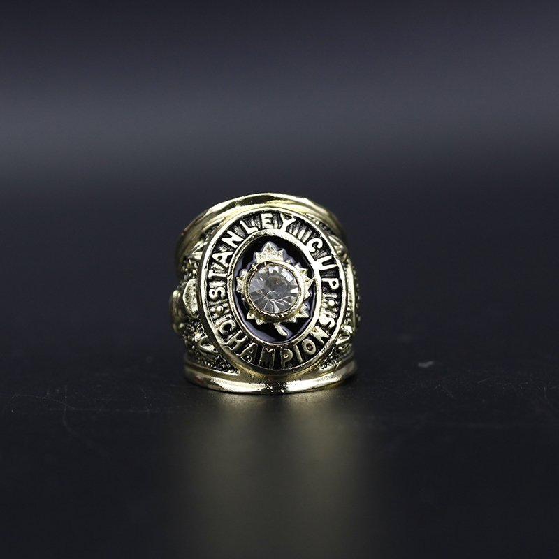 Toronto Maple Leafs 1962 NHL Stanley Cup championship ring